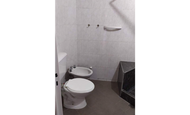 Departamento en venta. 2 dorm. sobre Av. Santa Fe barrio Alberdi