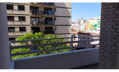 Departamento en venta. 2 dorm. sobre Av. Santa Fe barrio Alberdi