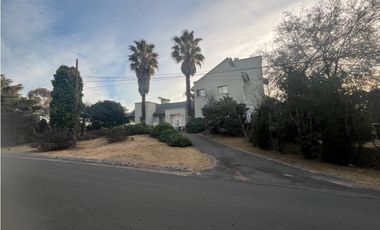 Country Las Delicias Imponente Propiedad