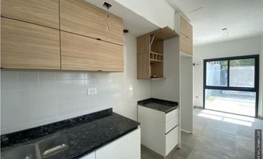 DUPLEX A LA VENTA EN HERMOSO COMPLEJO EN PILAR