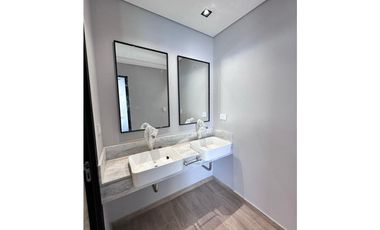 Ed. SM 161  de 3 dormitorios Barrio Camba Cua