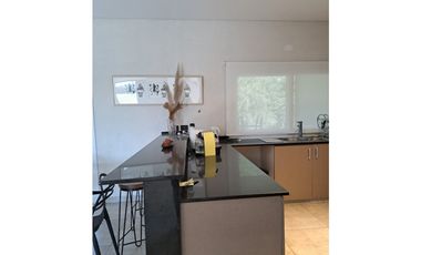 CASA A LA VENTA EN WESTON FRANCISCO ALVAREZ