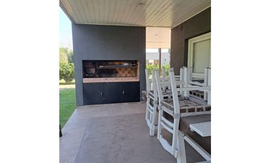 CASA A LA VENTA EN WESTON FRANCISCO ALVAREZ