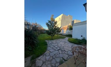 CASA EN VENTA MARIANO MORENO