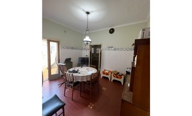 CASA EN VENTA MARIANO MORENO