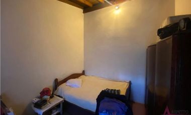 CASA A LA VENTA CON LOCAL EN RIPAMONTI 3500, CASTELAR