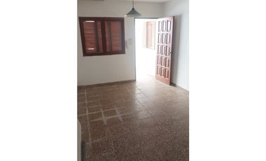 Venta Casa Patricios. 2 Dor Mas Dpto 1 Dor Pa