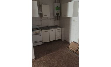 Venta Casa Patricios. 2 Dor Mas Dpto 1 Dor Pa