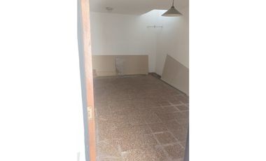 Venta Casa Patricios. 2 Dor Mas Dpto 1 Dor Pa