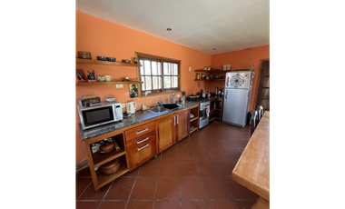Propiedad 5 ambientes sobre asfalto, Camet Norte
