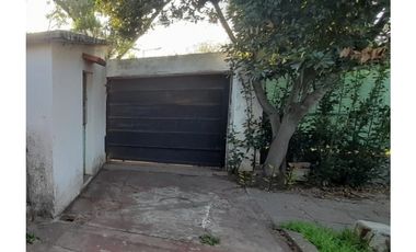 EXCELENTE CHALET EN VENTA. BARRIO AERONAUTICO - ITUZAINGO NORTE