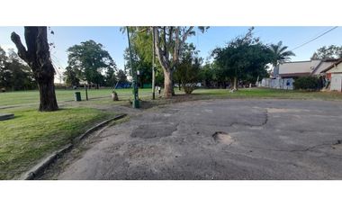 EXCELENTE CHALET EN VENTA. BARRIO AERONAUTICO - ITUZAINGO NORTE