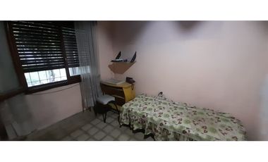 EXCELENTE CHALET EN VENTA. BARRIO AERONAUTICO - ITUZAINGO NORTE