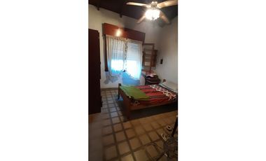 EXCELENTE CHALET EN VENTA. BARRIO AERONAUTICO - ITUZAINGO NORTE