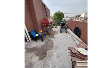 CASA EN PH EN DOS PLANTAS EN VENTA. ITUZAINGO NORTE