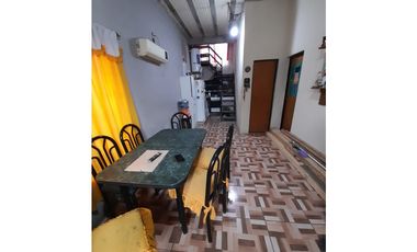 CASA EN PH EN DOS PLANTAS EN VENTA. ITUZAINGO NORTE