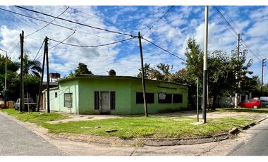 Local comercial con 4 deptos