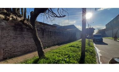 CHALET Y DOS DEPARTAMENTOS EN VENTA. ITUZAINGO NORTE