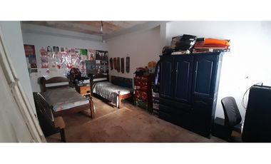 CHALET Y DOS DEPARTAMENTOS EN VENTA. ITUZAINGO NORTE