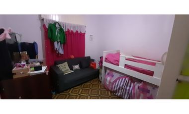 CHALET Y DOS DEPARTAMENTOS EN VENTA. ITUZAINGO NORTE