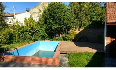 Imponente chalet en zona Constitución