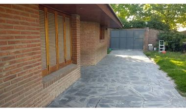 Imponente chalet en zona Constitución