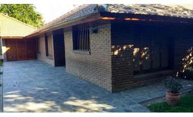 Imponente chalet en zona Constitución