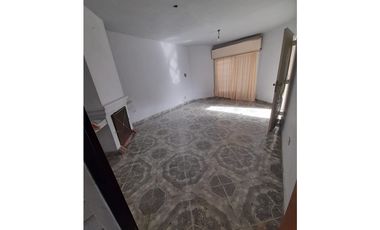 IMPORTANTE CHALET Y DEPARTAMENTO EN VENTA. VILLA UDAONDO