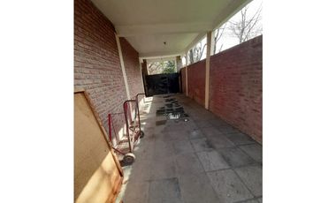 IMPORTANTE CHALET Y DEPARTAMENTO EN VENTA. VILLA UDAONDO