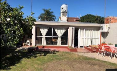 HERMOSA PROPIEDAD CON LOCAL EN ITUZAINGO NORTE.