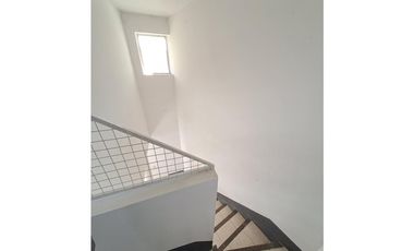 EXCELENTE DUPLEX EN CONDOMINIO EN VENTA. ITUZAINGO NORTE