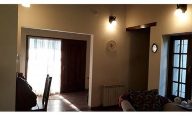 Casa en Venta de 5 Dor con pileta B° Arguello - zona norte Córdoba