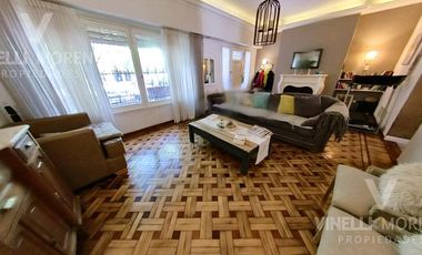 Chalet pileta cochera zona residencial