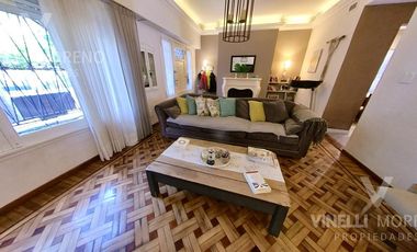 Chalet pileta cochera zona residencial