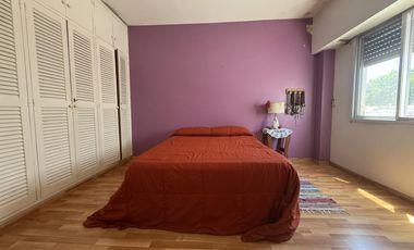 Depto 3 ambientes, 2° piso por escalera, 61m², muy buen estado y excelente ubicación – Lomas Oeste