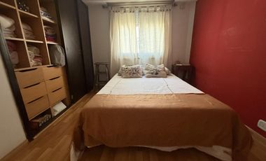 Depto 3 ambientes, 2° piso por escalera, 61m², muy buen estado y excelente ubicación – Lomas Oeste