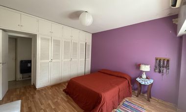Depto 3 ambientes, 2° piso por escalera, 61m², muy buen estado y excelente ubicación – Lomas Oeste