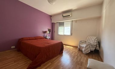 Depto 3 ambientes, 2° piso por escalera, 61m², muy buen estado y excelente ubicación – Lomas Oeste