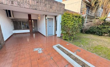 Casa en Lomas de Alberdi