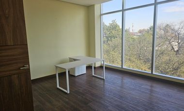 Rento local de 126 m² zona Obispado, Monterrey N.L.