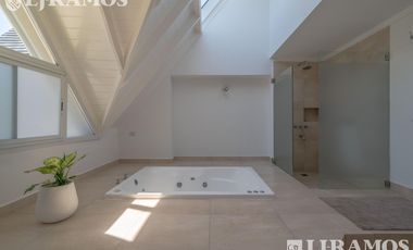 CASA EN SAN ISIDRO CHICO