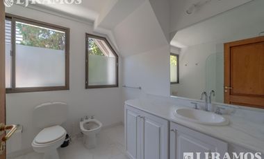 CASA EN SAN ISIDRO CHICO