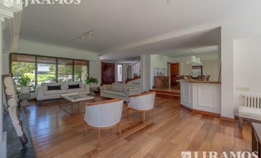 CASA EN SAN ISIDRO CHICO