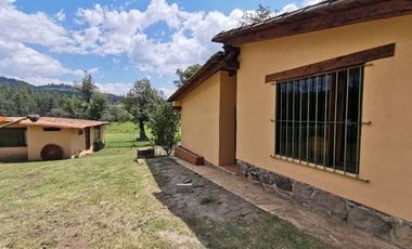 Casa en renta en San Mateo Acatitlan