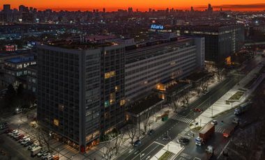 Loft en alquiler con vista al puerto y plaza. Distrito Quartier, Retiro.