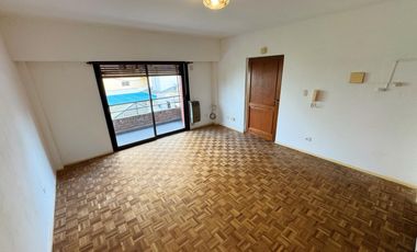 Monoambiente en alquiler.