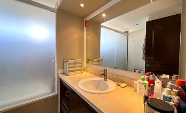 Casa en Venta Jardines de Guadalupe con Uso de Suelo Mixto, Ideal para edificio.