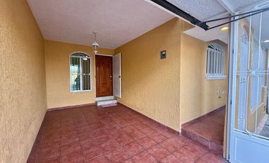 CASA EN VENTA EN FRACCIONAMIENTO REVOLUCIÓN