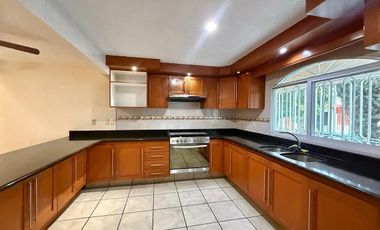 CASA EN VENTA EN FRACCIONAMIENTO REVOLUCIÓN