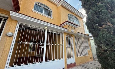 CASA EN VENTA EN FRACCIONAMIENTO REVOLUCIÓN